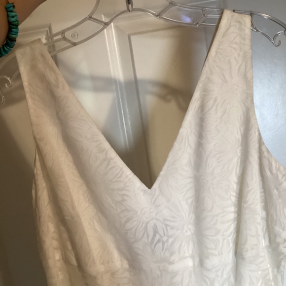 Anne Taylor white mid length flower dress - Picture 5 of 10